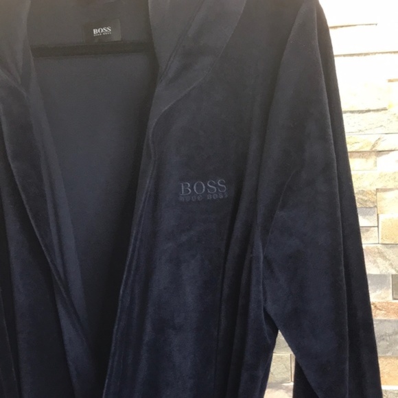 Hugo Boss Velour Hooded Robe - Picture 7 of 7
